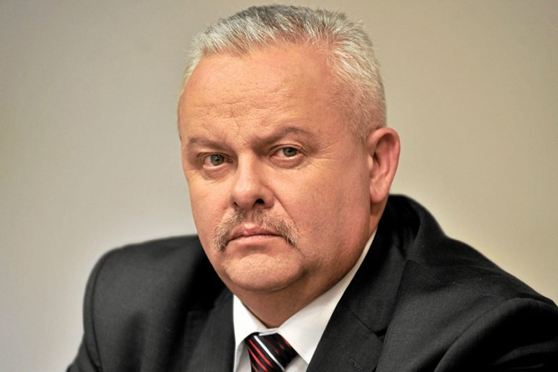 Marszałek województwa podkarpackiego Mirosław Karapyta odchodzi z PSL, ale nie podaje się do dymisji.