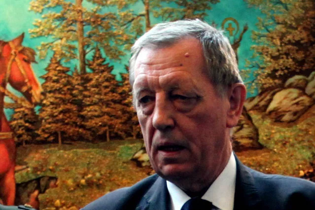 Minister Szyszko chroni środowisko tak, że wióry lecą.