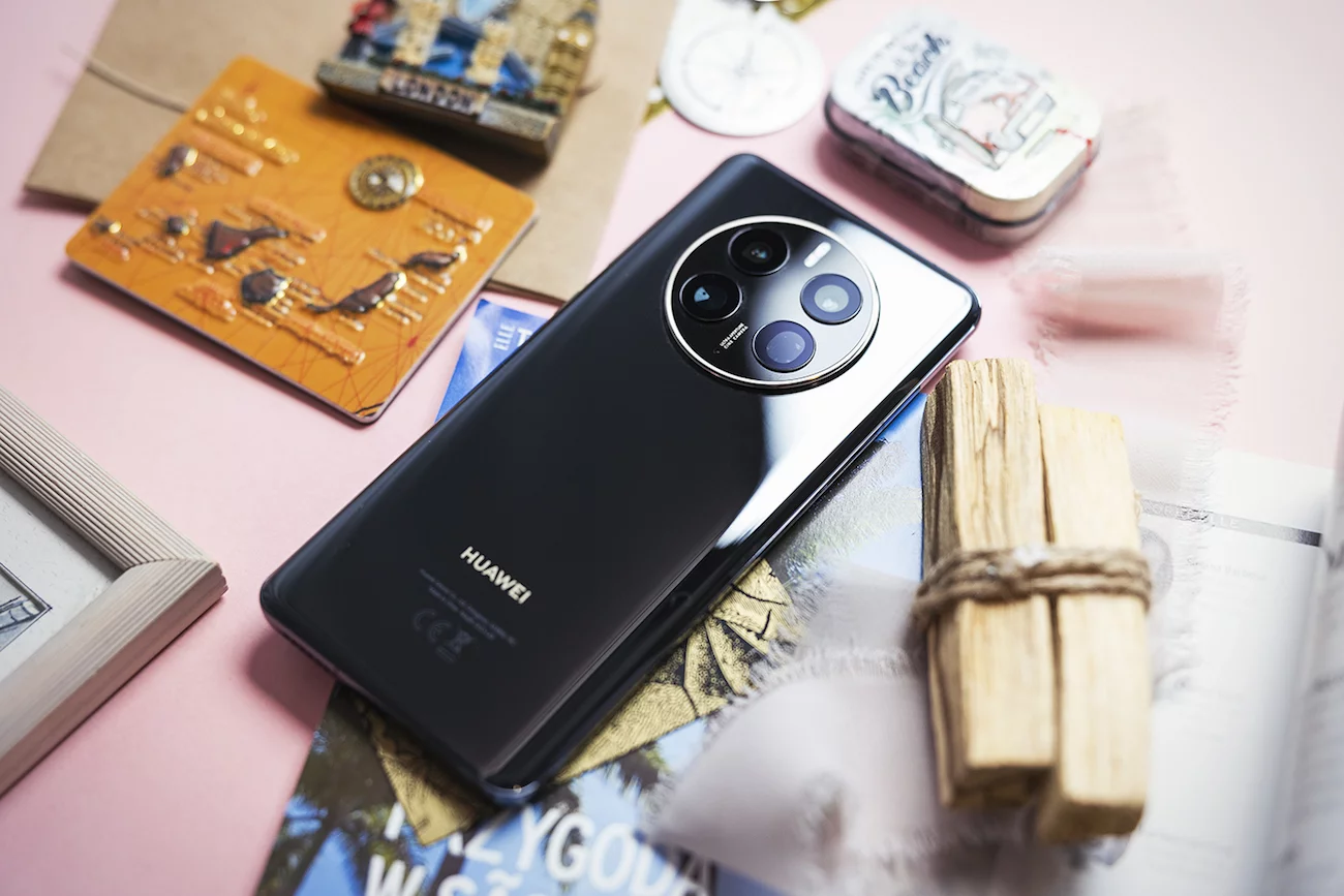 Huawei CBG wprowadza do Polski swój najnowszy i najpotężniejszy smartfon – model Huawei Mate 50 Pro. Wyróżnia się zastosowaną po raz pierwszy w smartfonie 10-stopniową przysłoną