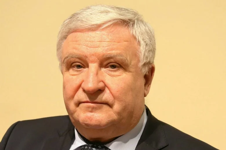 Kazimierz Kujda od lat jest blisko Jarosława Kaczyńskiego.