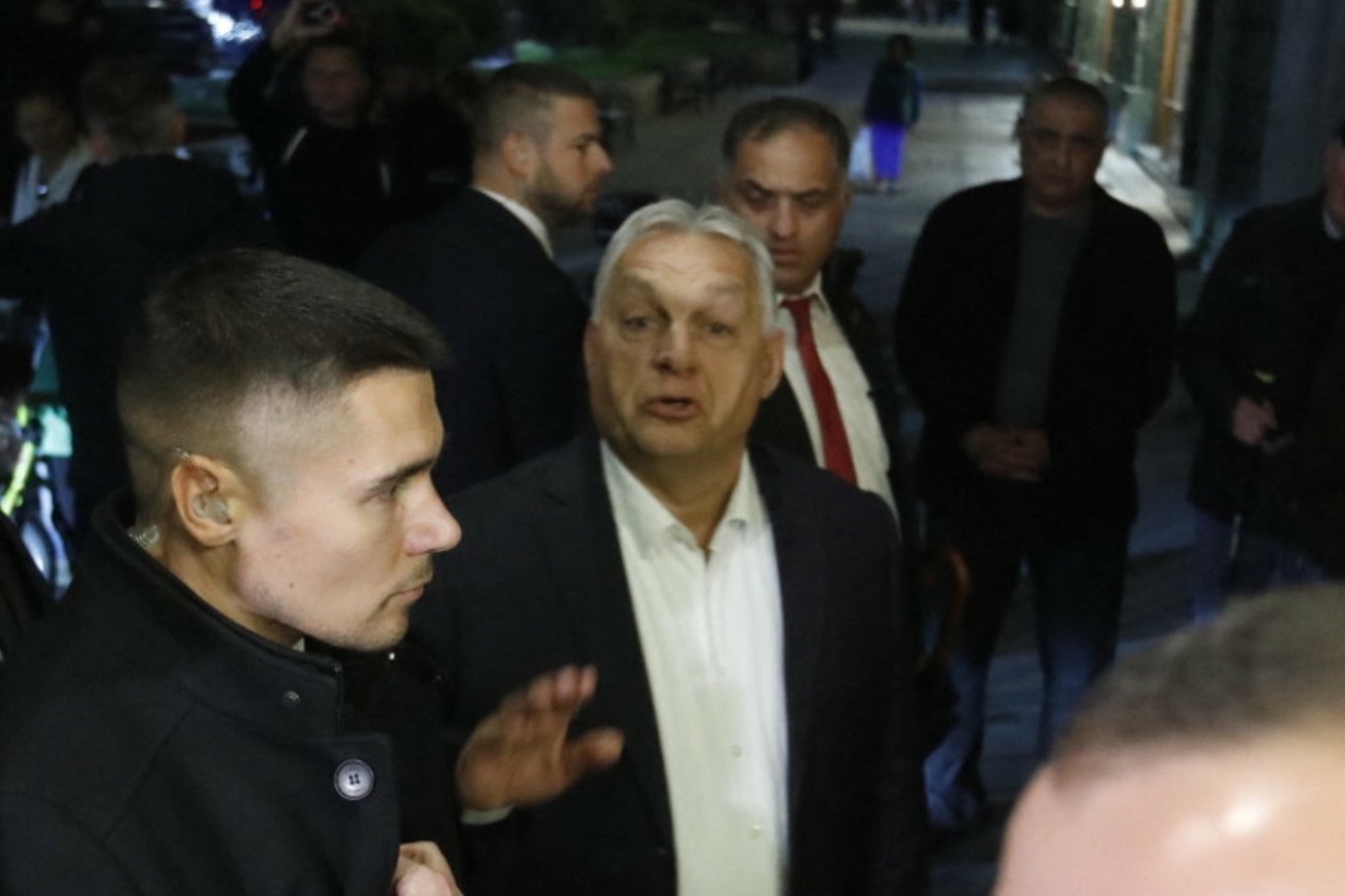 Viktor Orban wygwizdany w Tbilisi.