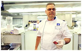 Szef kuchni Makro Grzegorz Kazubski