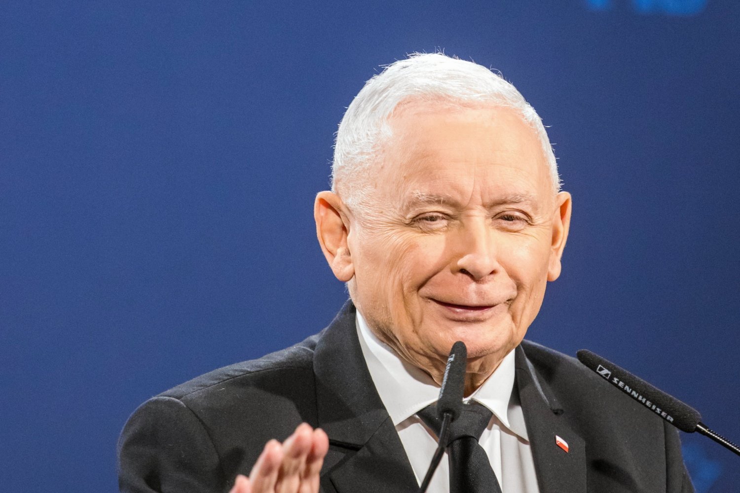 PiS wyprzedza KO w nowym sondażu. Ale to niejedny problem rządu Tuska