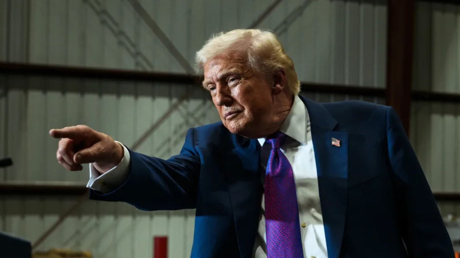 Nowe groźby Trumpa. Dostało się NATO, ale nie tylko Donald Trump grozi NATO i Chinom ws. blokady Cieśniny Ormuz