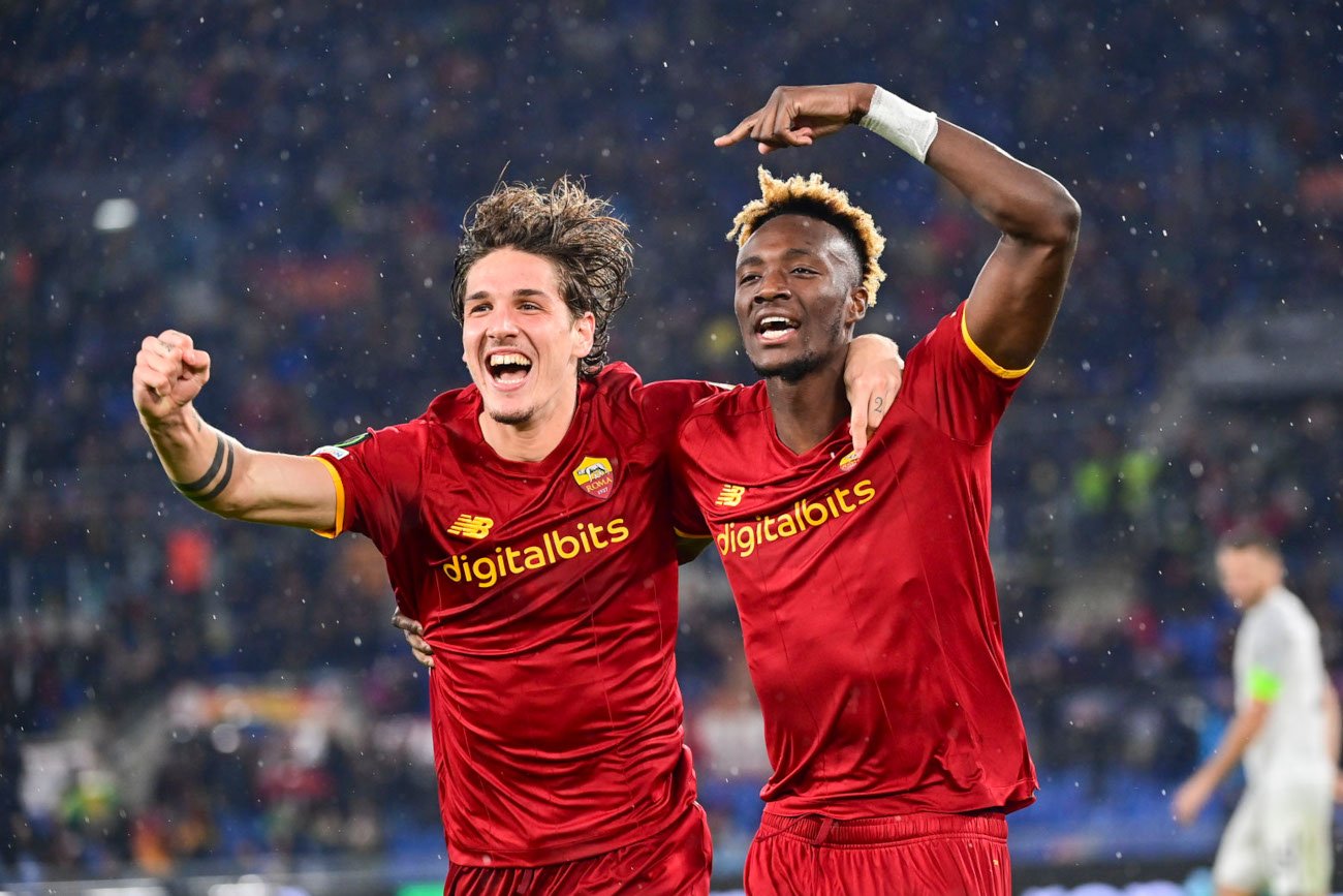 AS Roma bez najmniejszych problemów rozprawiła się z Zorią Ługańsk, wygrywając 4:0 (2:0) na swoim terenie.