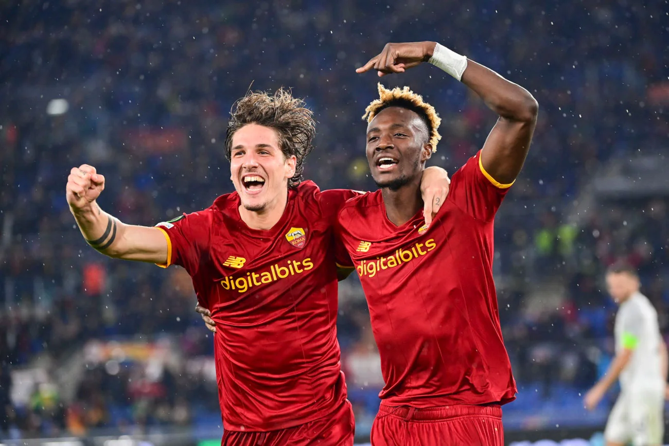 AS Roma bez najmniejszych problemów rozprawiła się z Zorią Ługańsk, wygrywając 4:0 (2:0) na swoim terenie.