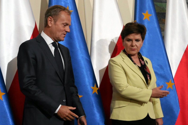 Relacje między Warszawą a Brukselą są coraz bardziej napięte.