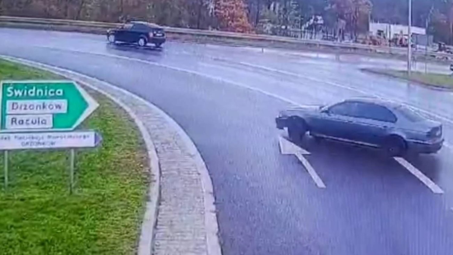 Zielona Góra: 19-latek popisywał się na rondzie. Ogromny mandat