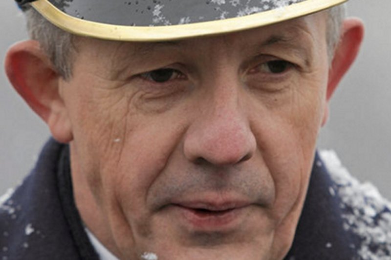 W 1981 r. Wiesław Leśniakiewicz z kolegami walczył przeciw upolitycznianiu szkoły podoficerskiej w Warszawie. Tymczasem teraz jej uczniowie dostali rozkaz, który jest złamaniem dotychczasowej apolityczności.