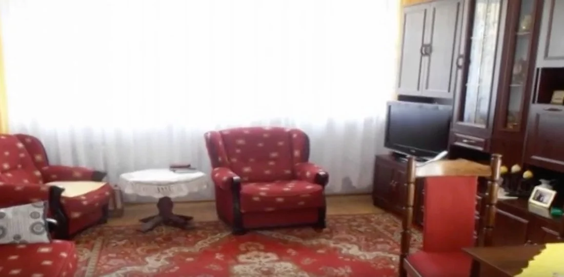 Takie meble wciąż stanowią wyposażenie wielu mieszkań do wynajęcia