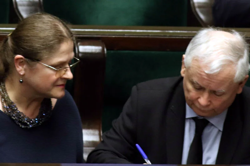 Krystyna Pawłowicz porównuje opozycję do faszystów.
