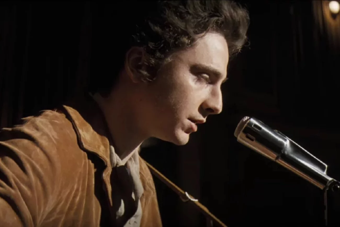 Timothee Chalamet jako Bob Dylan w "Kompletnie nieznanym"