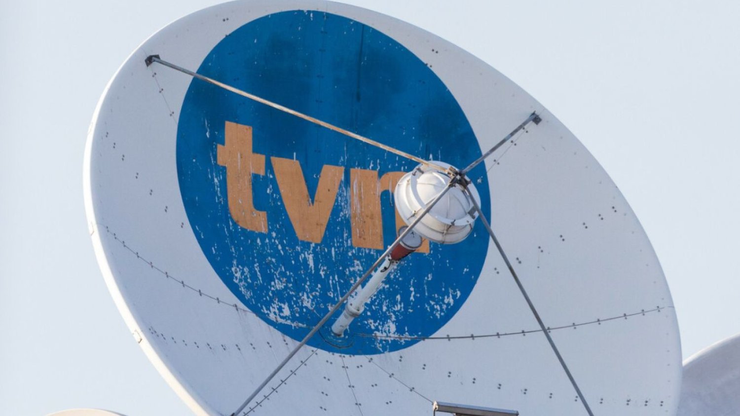 Pracownicy TVN ujawnili, że boją się o przyszłość. Oto ich największy strach. Pracownicy TVN żyją w strachu. Tego scenariusza obawiają się najbardziej.
