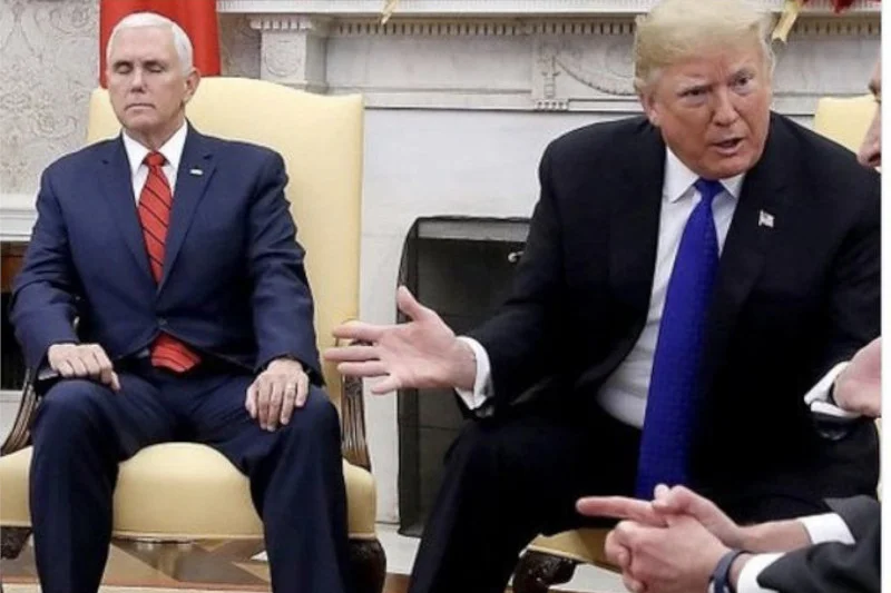 Mike Pence miał być przeciwieństwem Donalda Trumpa i na wielu płaszczyznach jest. Ma jednak podobny "talent" do budzenia kontrowersji.