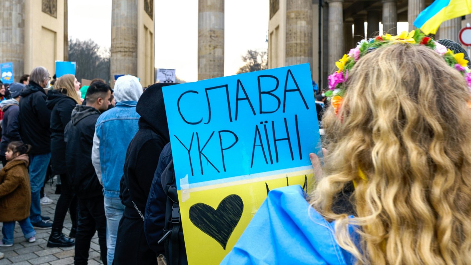 Niemiecka prasa: wahania Merza ws. gwarancji dla Ukrainy