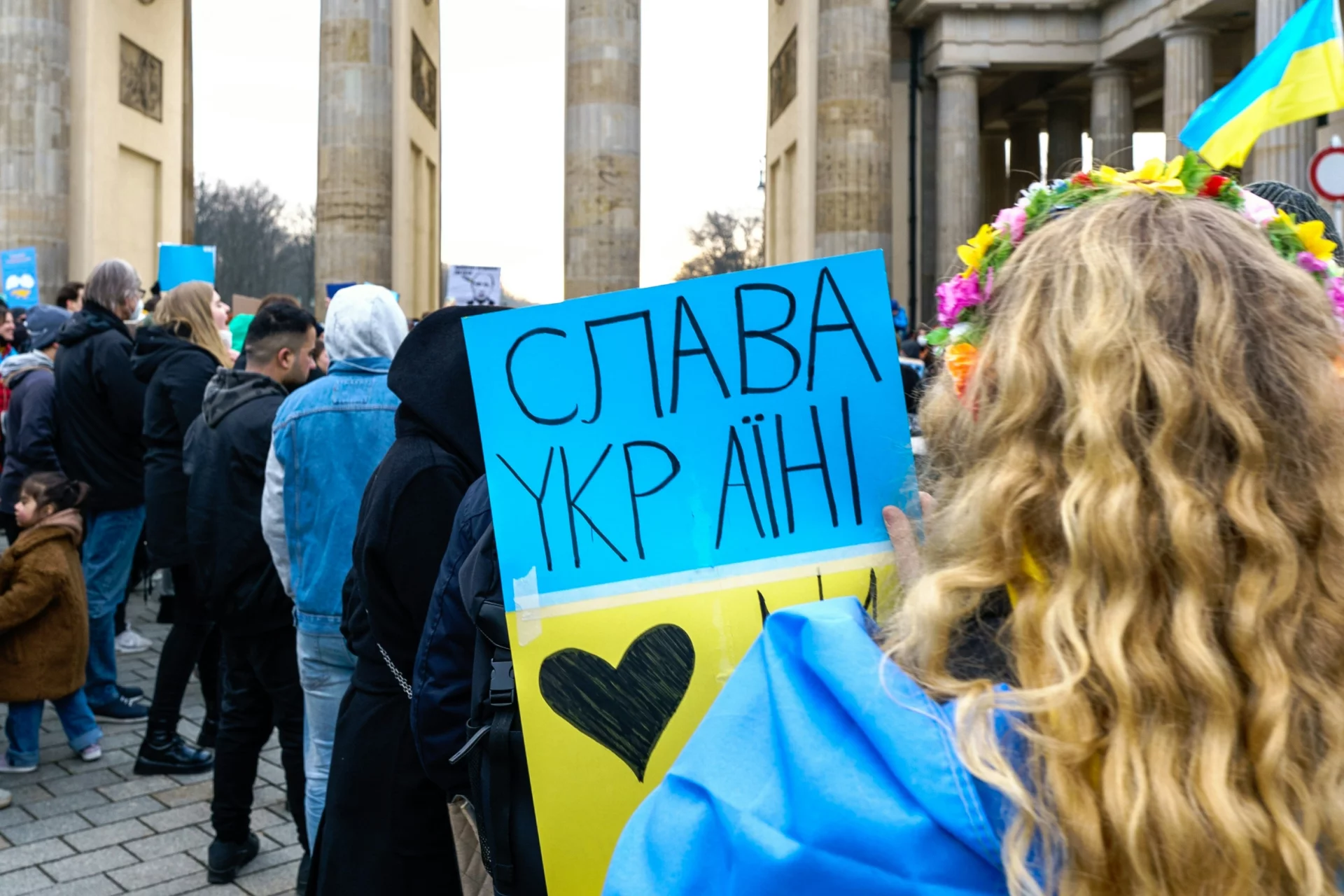 Niemiecka prasa: wahania Merza ws. gwarancji dla Ukrainy