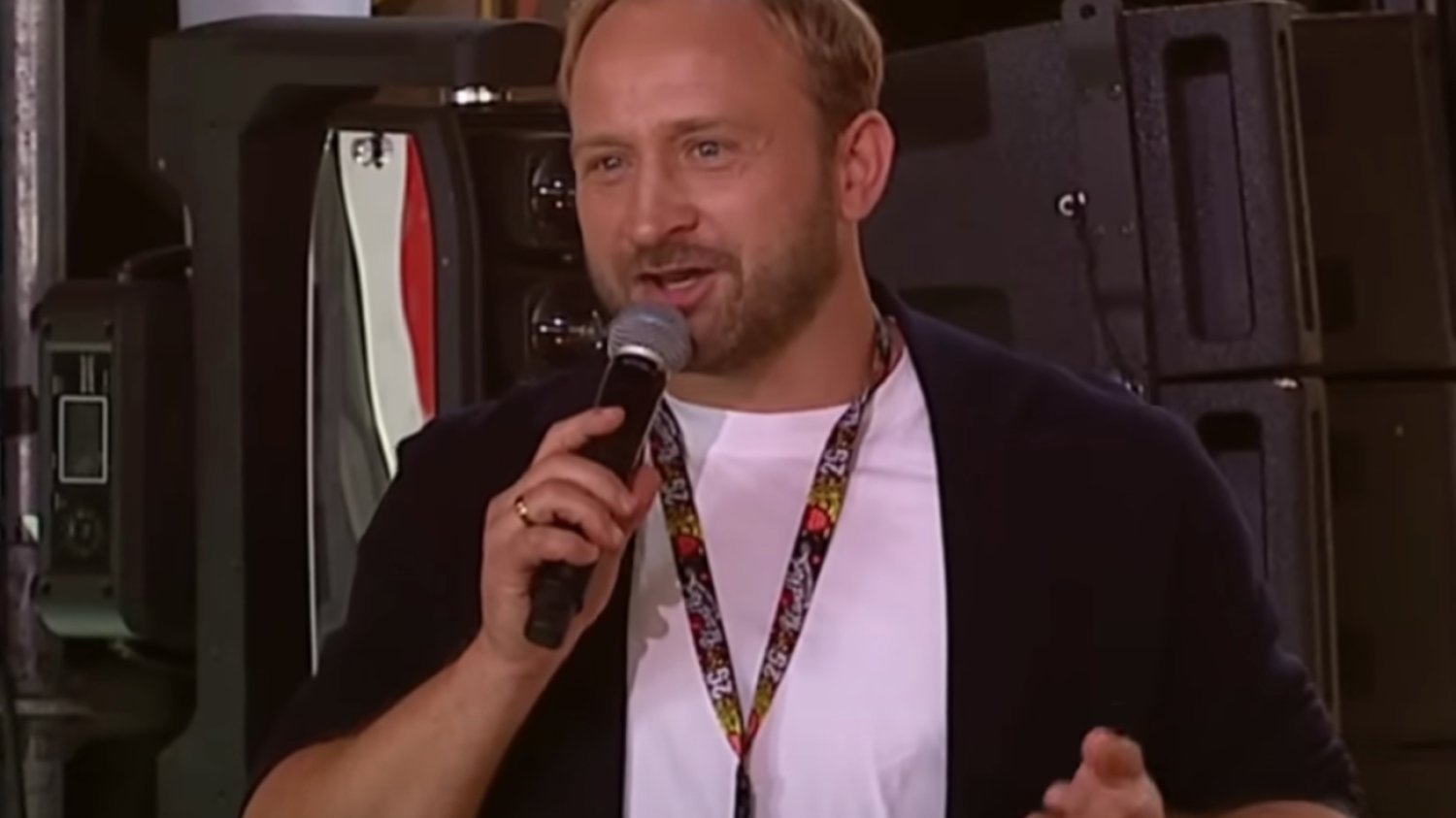 Pol'and'Rock Festiwal: Szyc śpiewa "Nothing Compares 2 U" O'Connor [WIDEO]