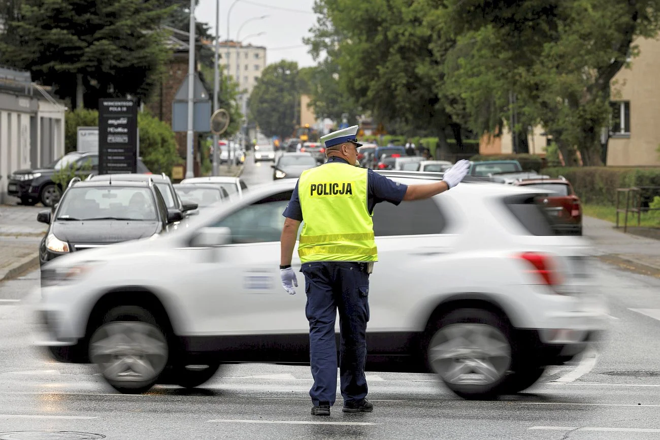 Ruch ręką i tracisz 500 zł. Jeszcze bardziej zaboli aż 12 punktów na koncie Ruch ręką i tracisz 500 zł. Jeszcze bardziej zaboli aż 12 punktów na koncie