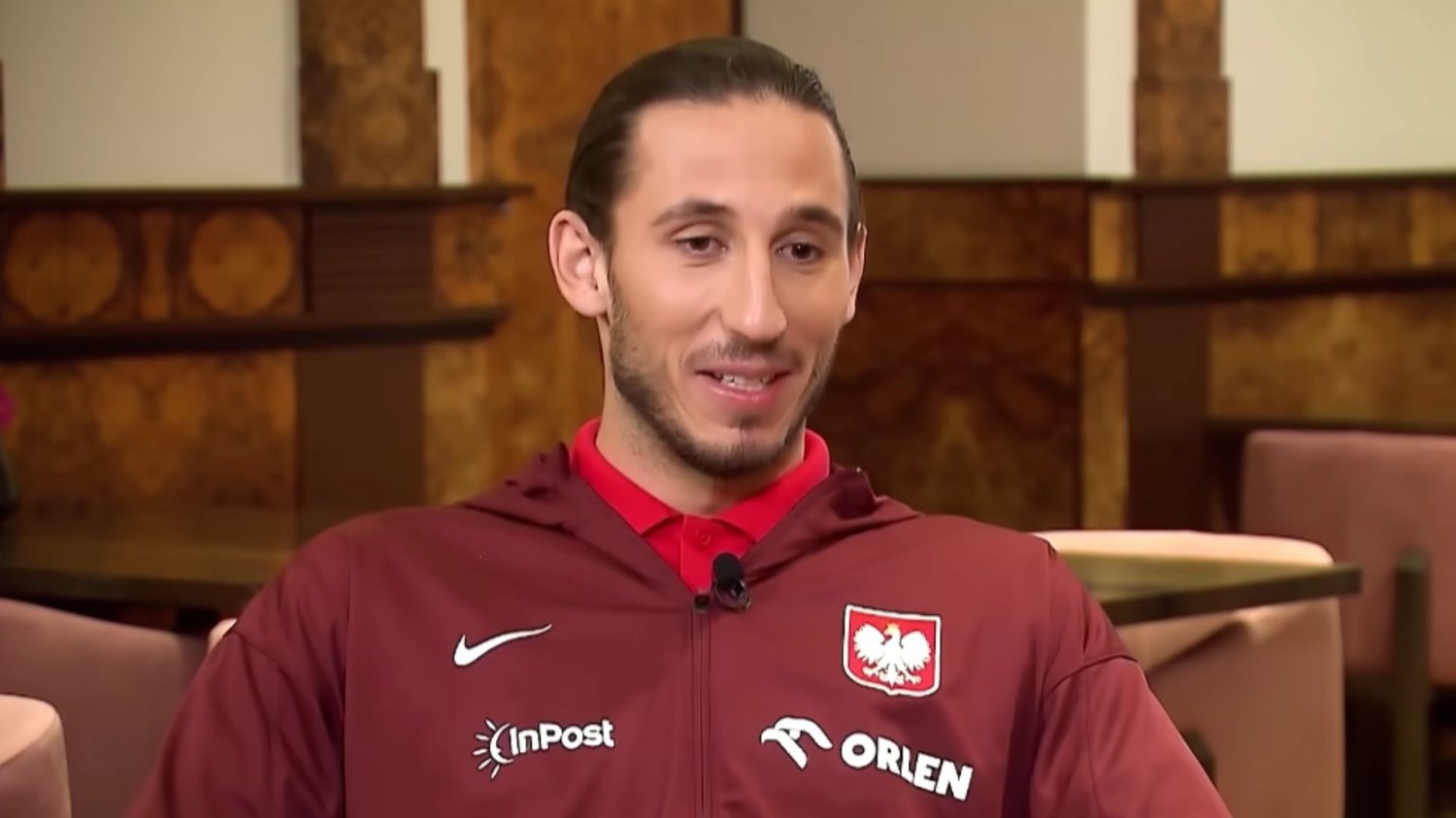 Kamil Grabara bramkarzem w meczu z Albanią. Kamil Grabara