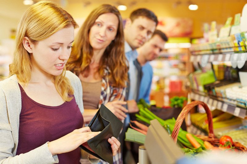 Raport ERIF BIG wskazuje, jakie nawyki nas gubią w sferze gospodarowania pieniędzmi, i podpowiada, w jaki sposób możemy sprawdzić wiarygodność kontrahentów, aby nie popaść w kłopoty finansowe