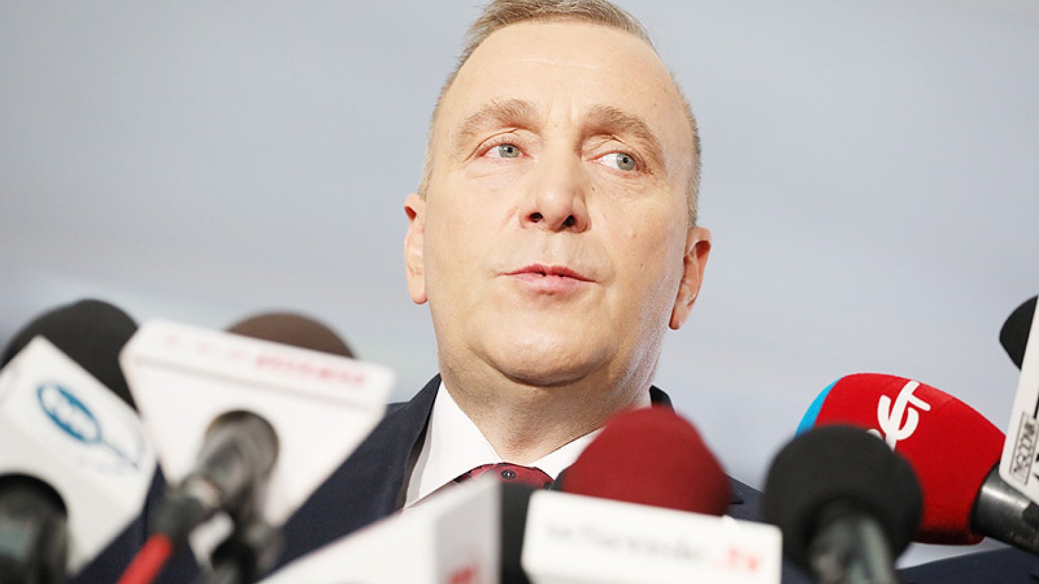 Przewodniczący PO Grzegorz Schetyna odpowiedział na pytania zadane opozycji przez PiS.