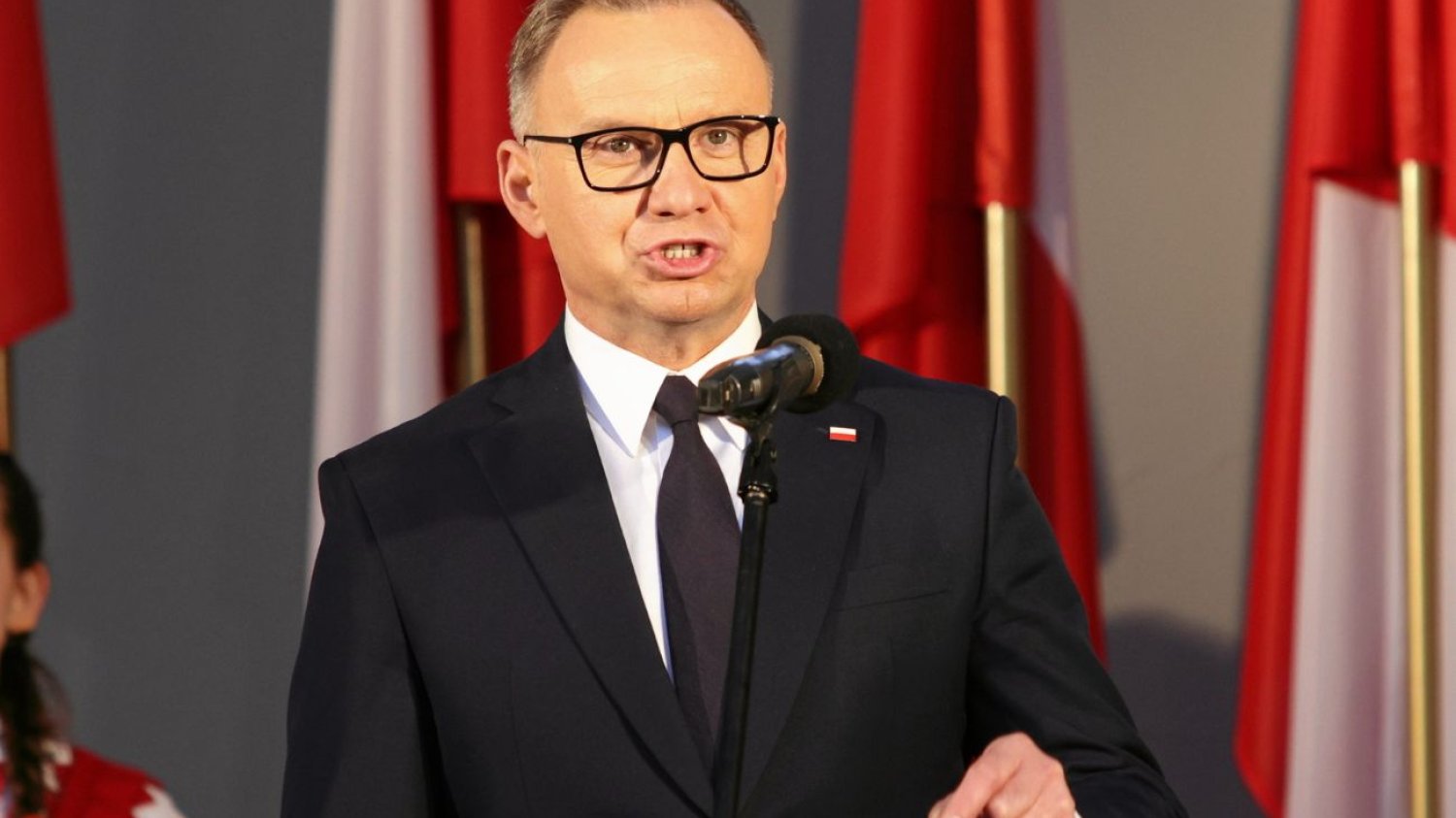 Duda uderzył w Sikorskiego podczas szczytu NATO. "To troszkę bulwersujące".