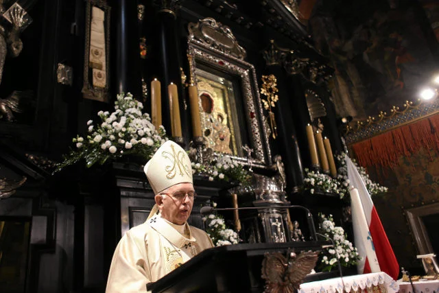 Rada biskupów oddała Polskę w macierzyńską niewolę Maryi Matce Kościoła Chrystusowego.