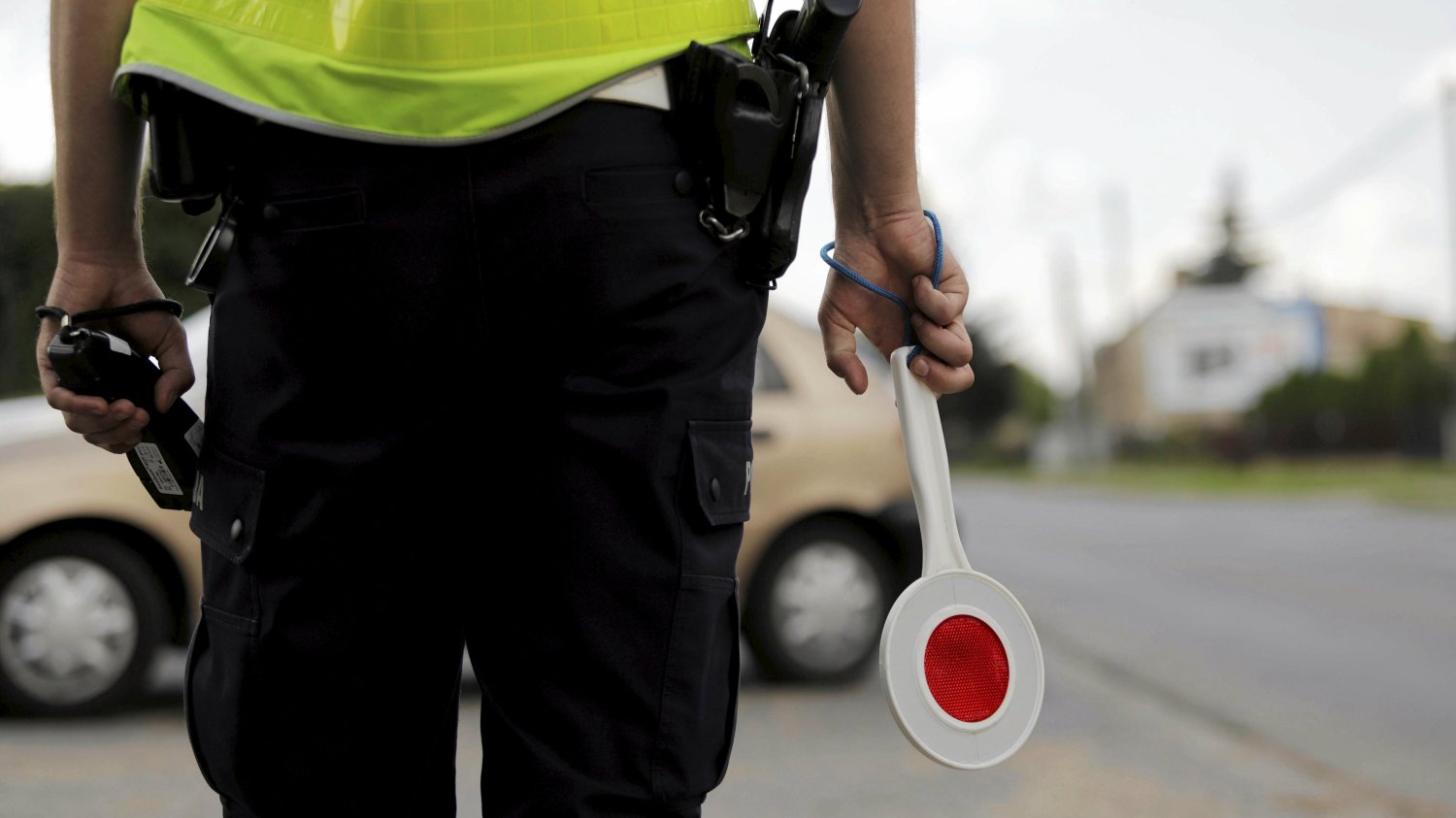 Mężczyznę bez nóg, który prowadził samochód w stanie nietrzeźwym, zatrzymała lubińska policja.