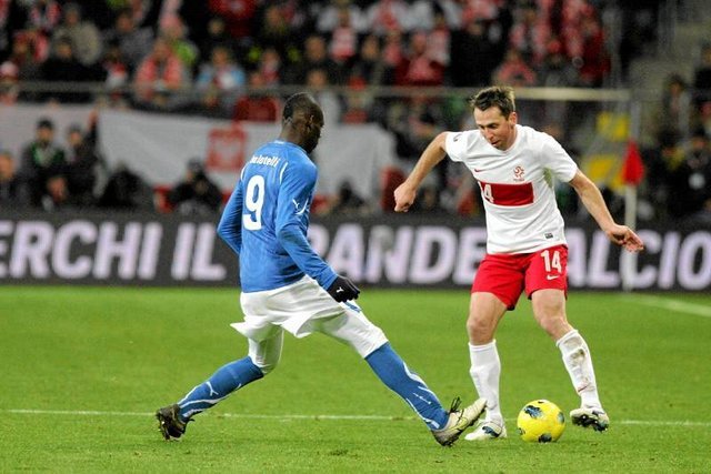 Jakub Wawrzyniak - bez niego reprezentacja Polski straciłaby bardzo dużo.