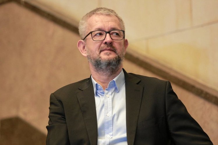 W programie "W tyle wizji" Ziemkiewicz wyśmiewał Jerzego Stuhra.