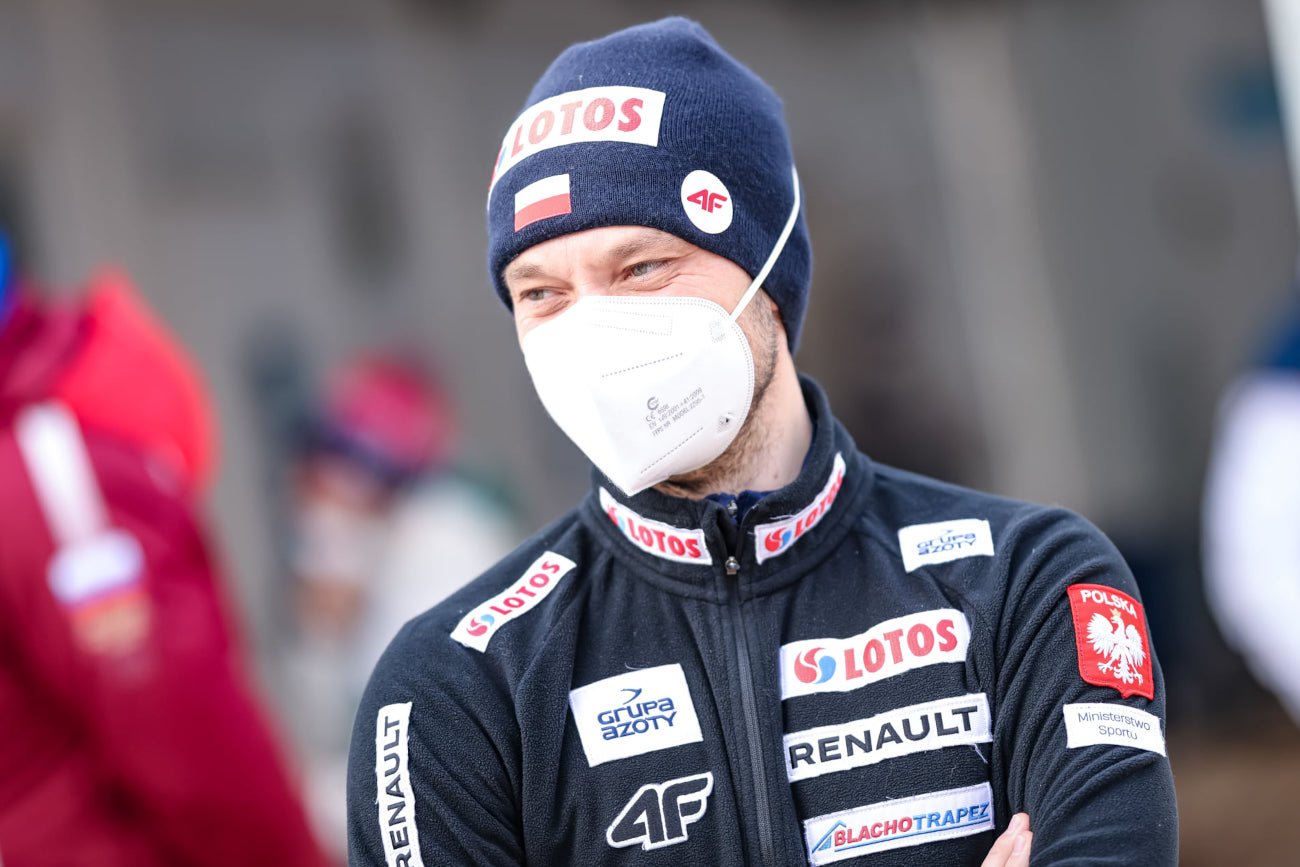 Trener Michal Doleżal mógł być zadowolony z liczby polskich skoczków, którzy zapunktowali w środowym konkursie.