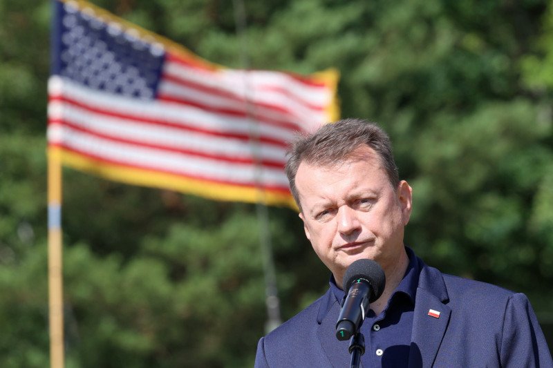 Pierwsze czołgi Abrams przyjechały do Polski. Błaszczak pochwalił się zdjęciem, ale czy powinien?