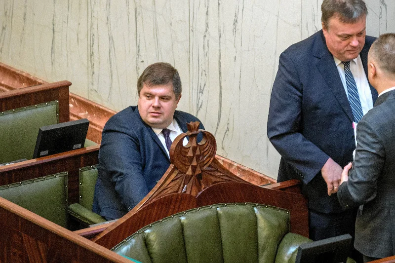 Wicemarszałek Wojciech Kałużą podczas posiedzenia sejmiku wojewódzkiego.