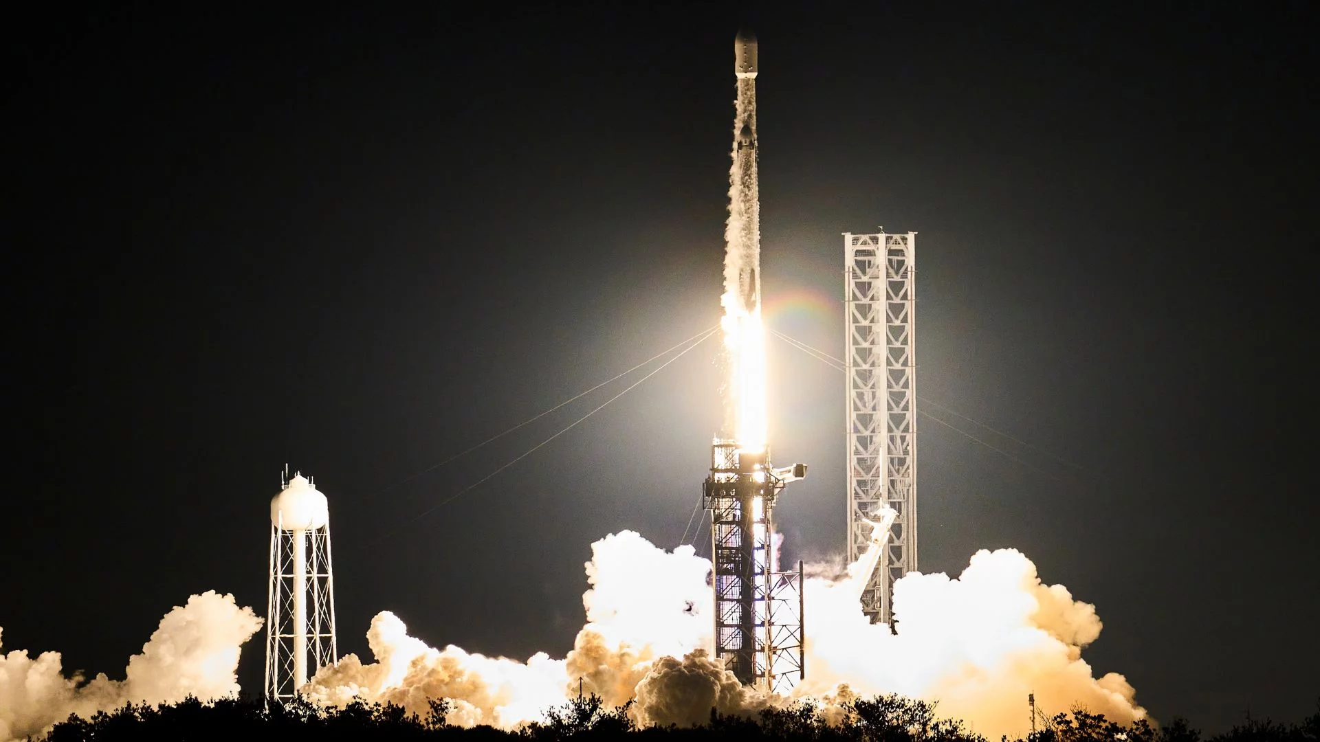 Eksplozja SpaceX zagrożeniem dla pasażerów samolotów