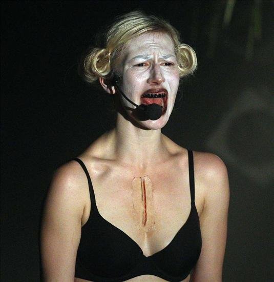 Katarzyna Chlebny w spektaklu "Fantazja Dolorosa"