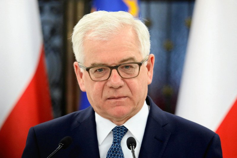 MSZ wyjaśnia, dlaczego minister Czaputowicz wyszedł ze studia RMF FM.