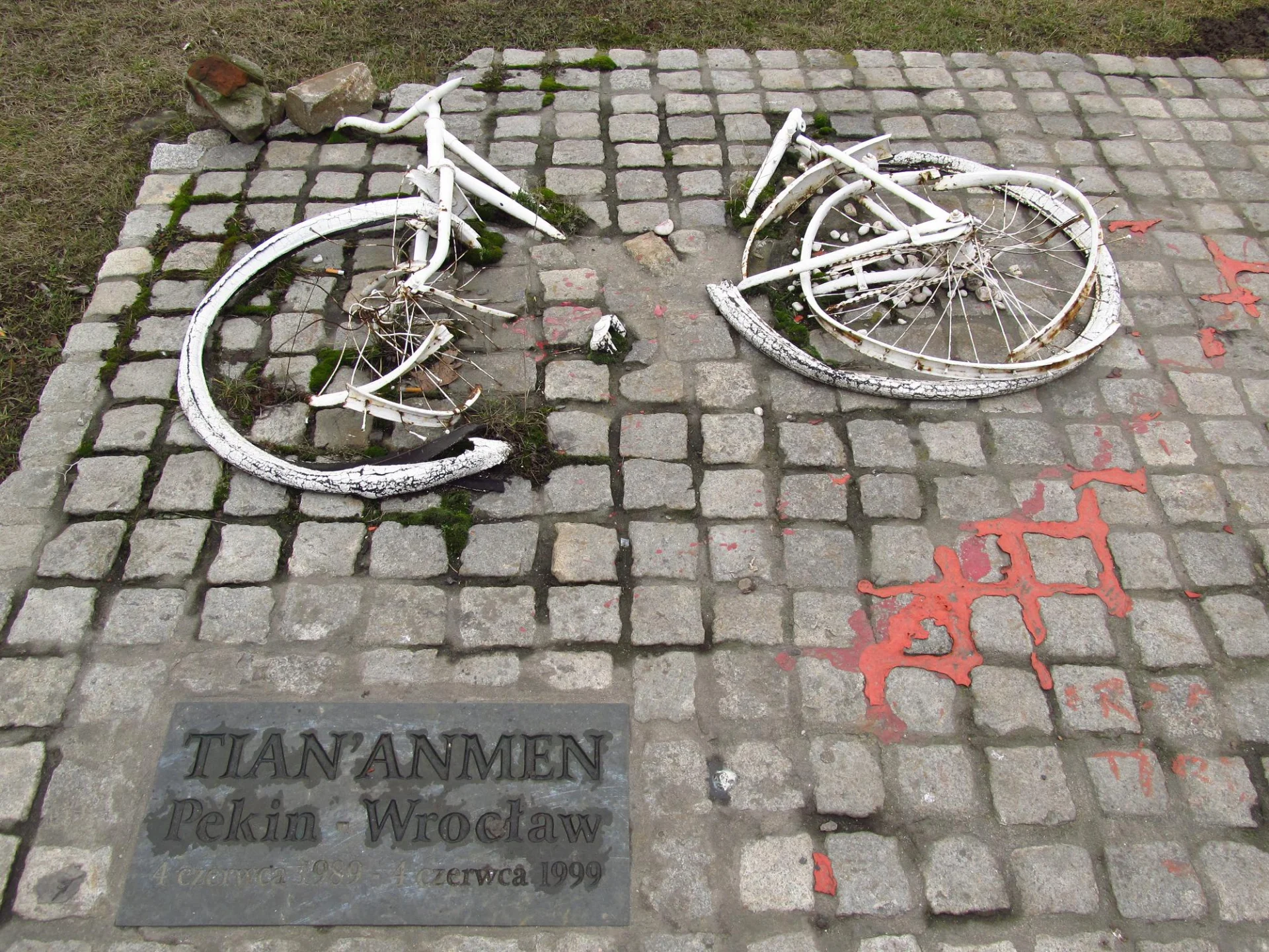 Pomnik ofiar masakry studentów na Tiannanmen w Wrocławiu. Być może jedyny na świecie.