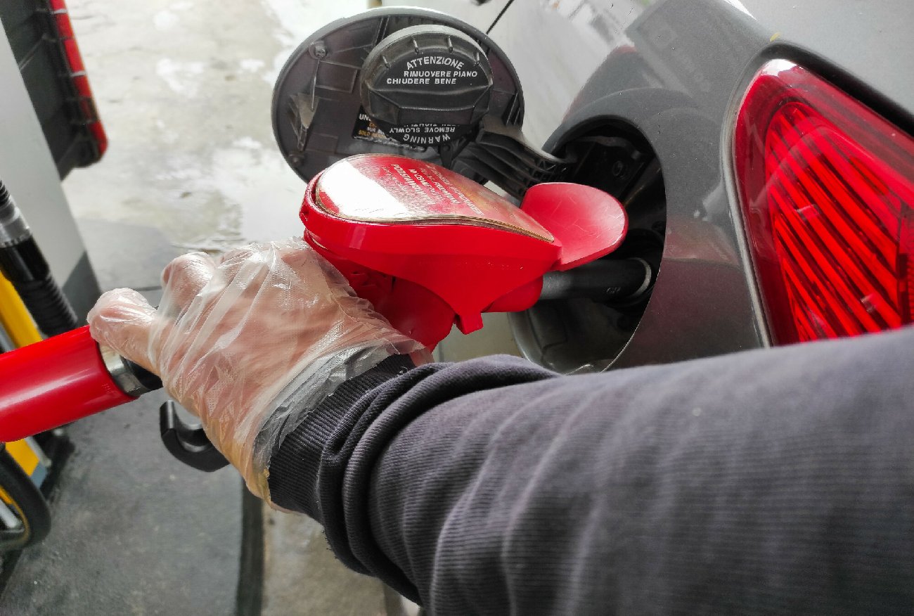 Węgry wprowadziły limit cen benzyny.