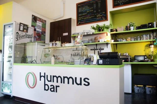 HymmusBar - ulubiona knajpa mieszkańców Warszawy z hummusem