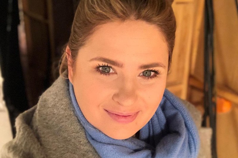 Aktorka w Walentynki oficjalnie ogłosiła, że jest zaręczona.