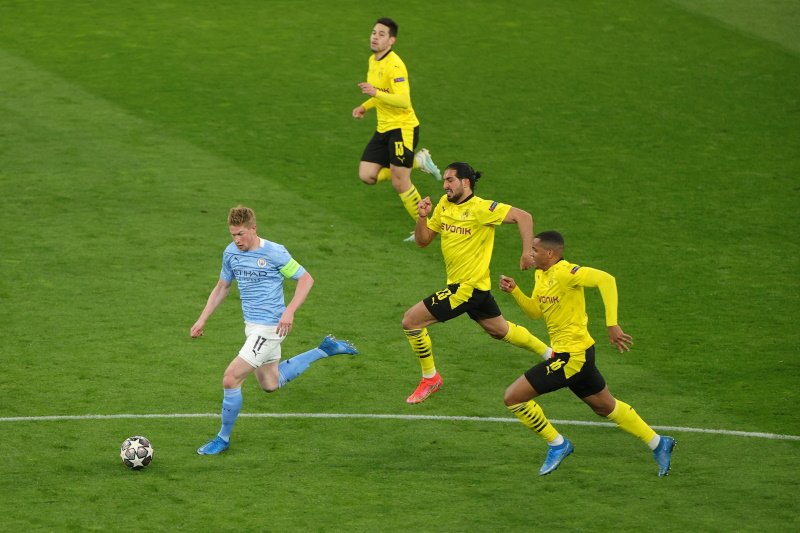 Piłkarze Borussii Dortmund ścigali w dwumeczu Manchester City, ale nie dogonili potęgi z Anglii
