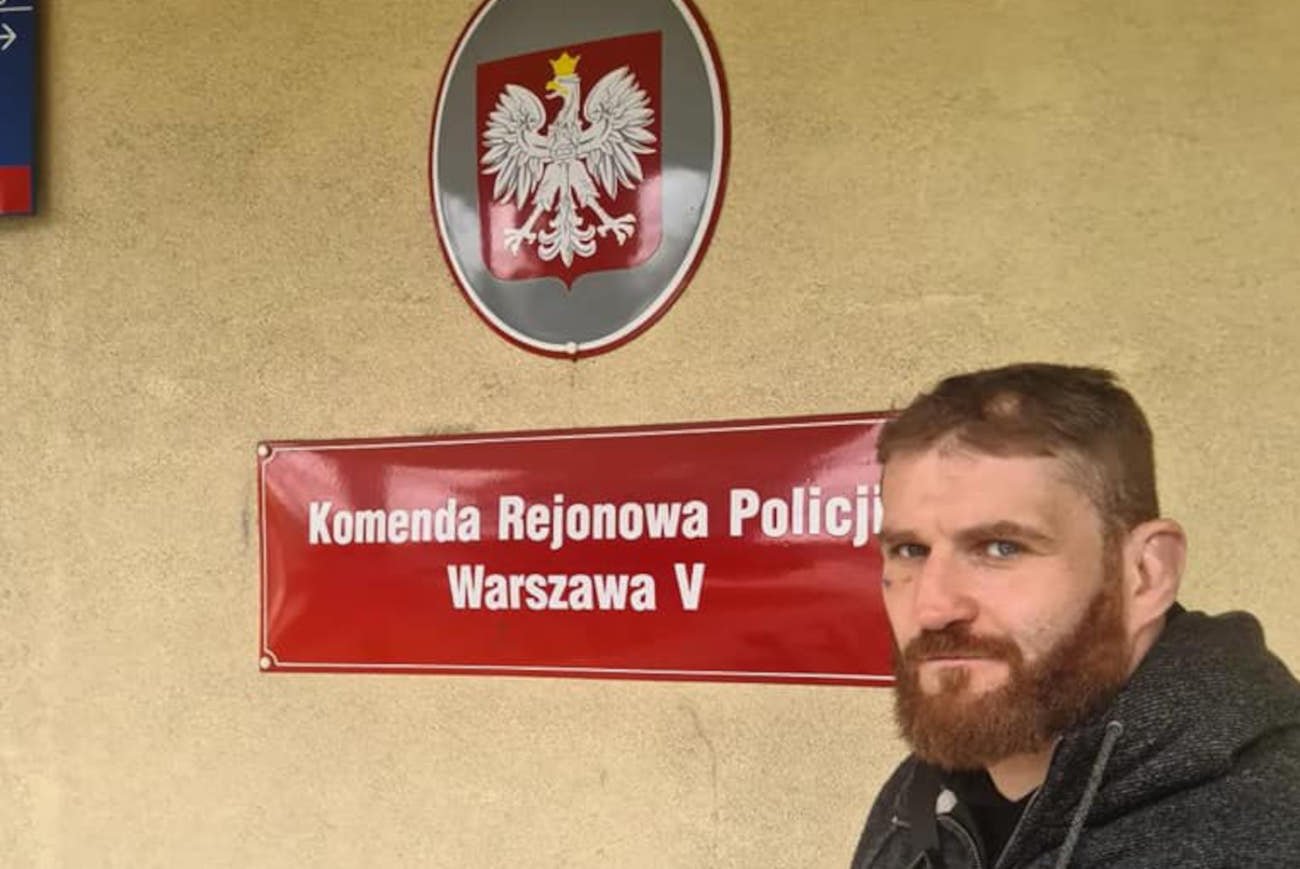 Polski fighter podzielił się za pośrednictwem mediów społecznościowych smutną wiadomością o kradzieży auta.