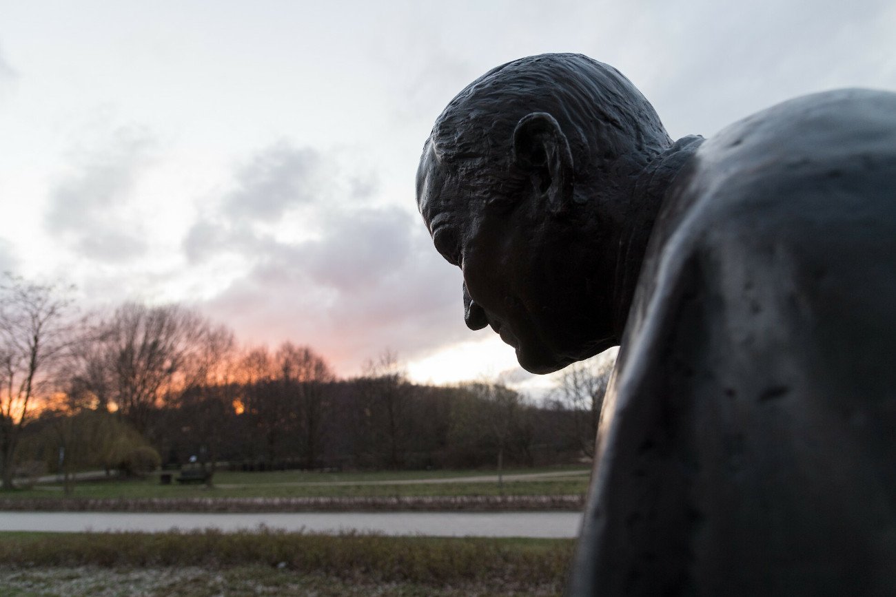 Samorządy przyjmują uchwały ws. Jana Pawła II.