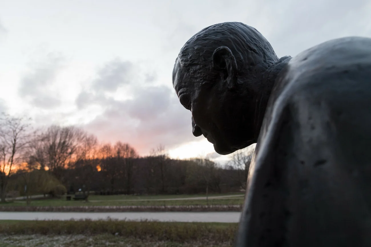 Samorządy przyjmują uchwały ws. Jana Pawła II.