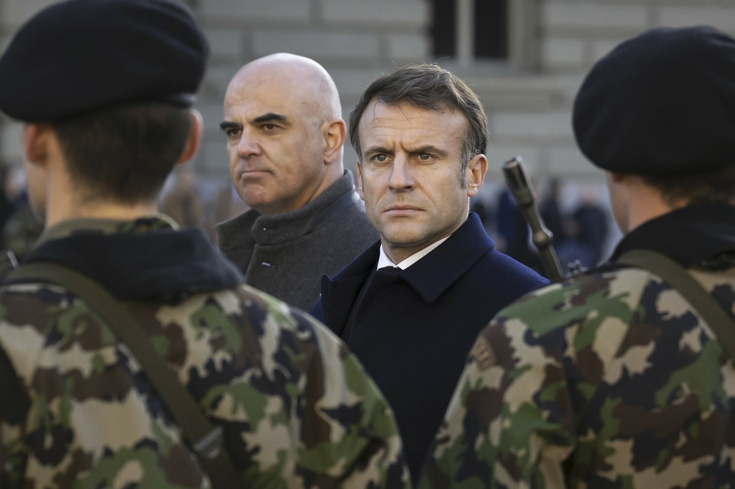 Rosyjski wywiad: "Francja wyśle żołnierzy swoich do Ukrainy".