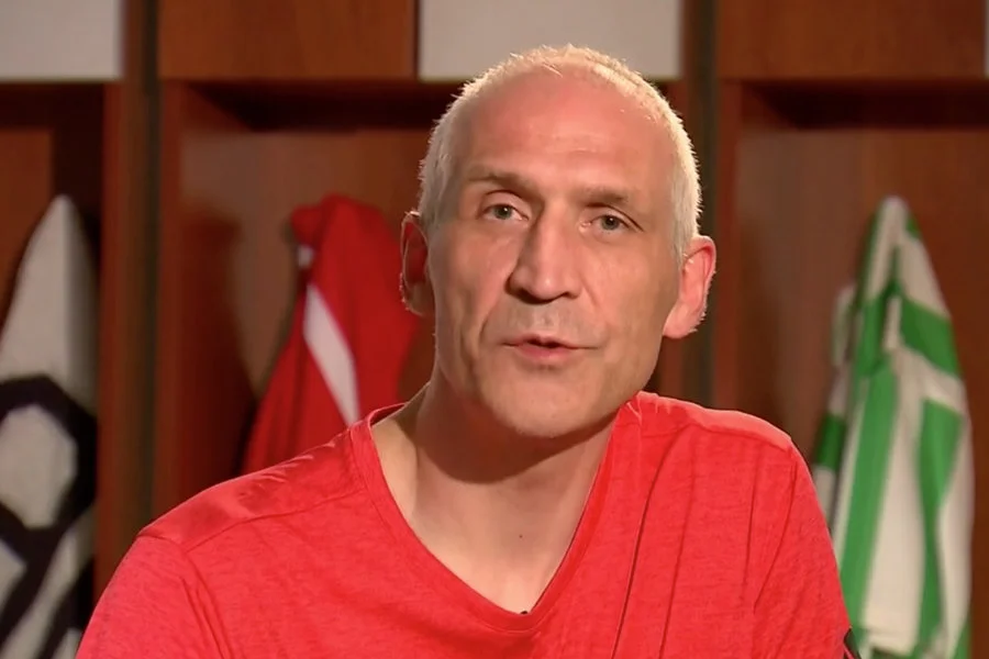 Maciej Szczęsny komentuje mecze w TVP Sport. Pokłócił się z Michałem Listkiewiczem na temat obrony rzutów karnych przez Akinfeeva.