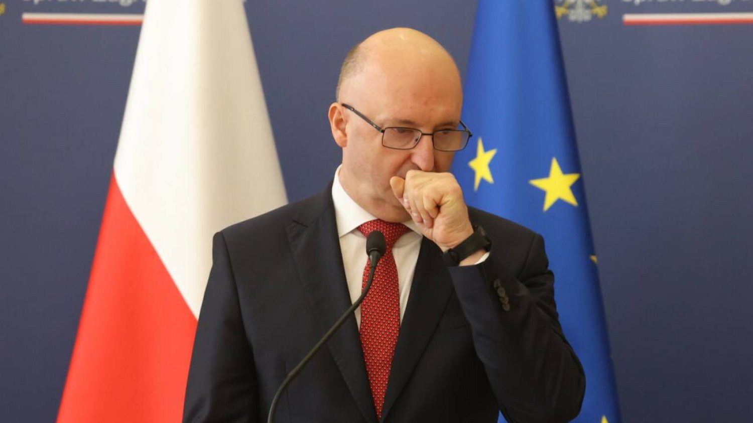 Piotr Wawrzyk przerwał milczenie. Powiedział, jakiej jest orientacji