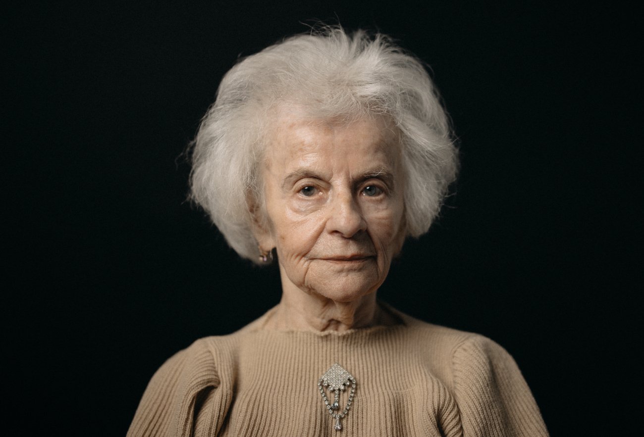 Pani Krystyna ma 84 lata. Jest osobą samotną, korzysta ze wsparcia Fundacji Senior w Koronie