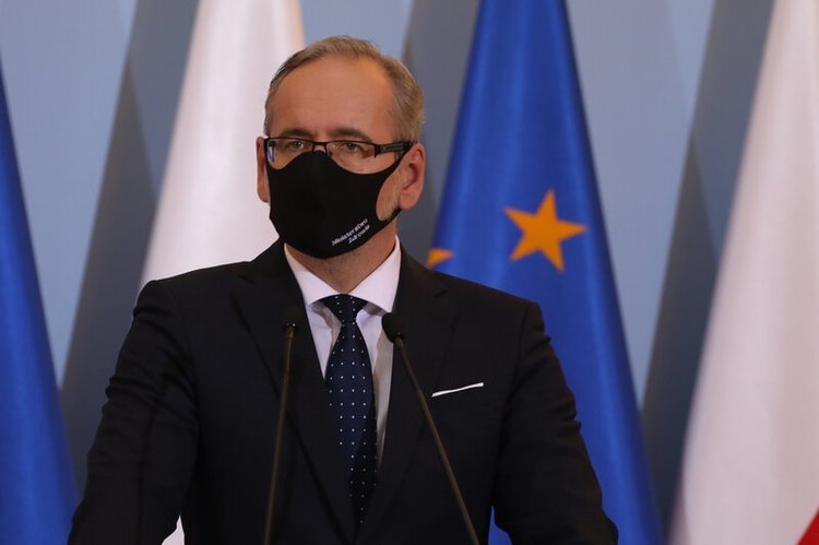 Adam Niedzielski powiedział, jaki scenariusz epidemiczny przewiduje w Boże Narodzenie.