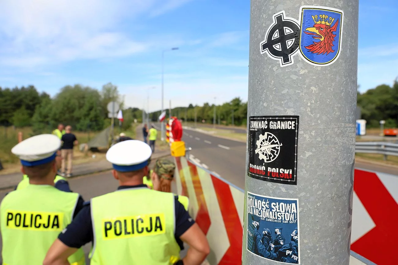 "Polska prawica szczuje w internecie na Niemcy" - zauważają niemieckie media "Polska prawica szczuje w internecie na Niemcy" - zauważają niemieckie media